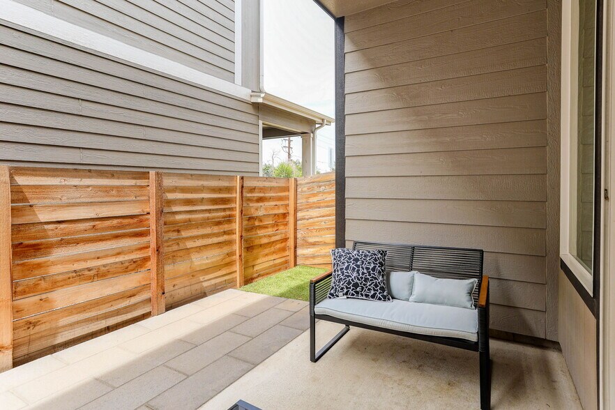 Patio - 5290 E 64th Ave