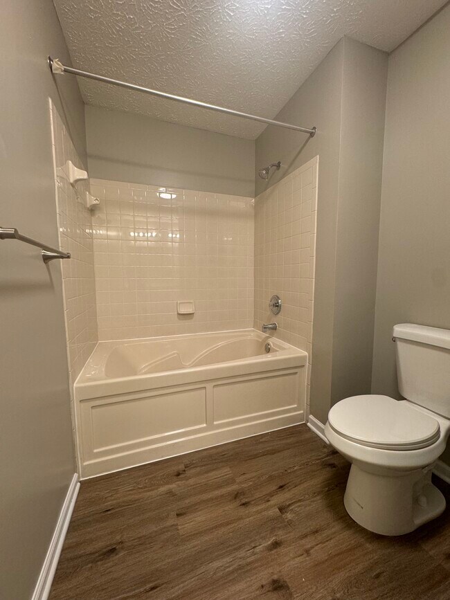 Building Photo - 103 Broadneck Crossing Rd