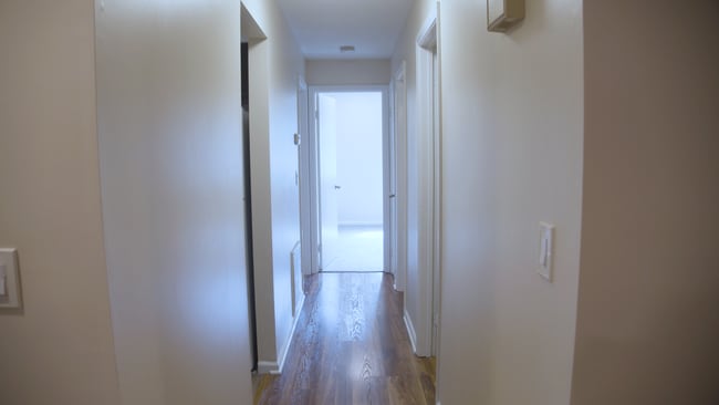 Building Photo - 140 Thompson St