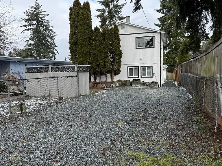 Building Photo - 3730 SW 99th St