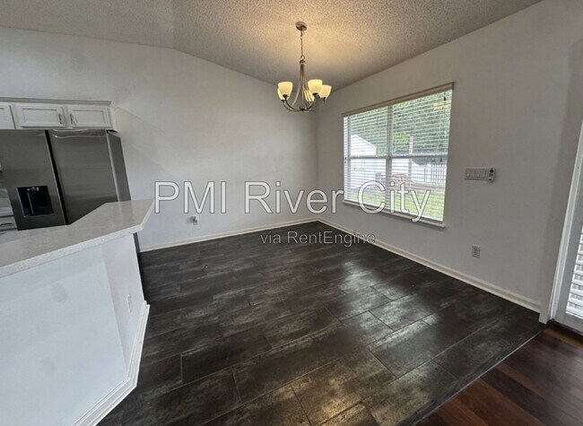 Building Photo - 13951 Summer Breeze Dr