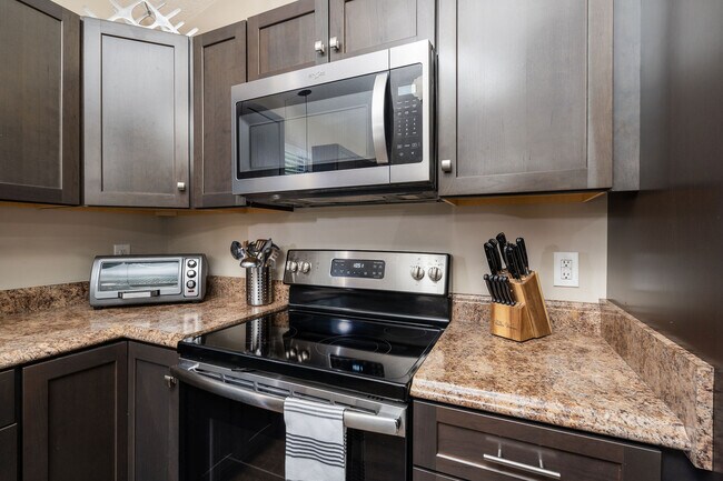 Building Photo - 112 Kings Mountain Ct