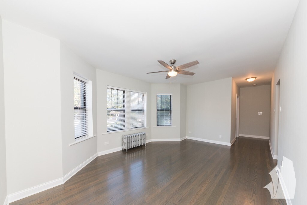 Building Photo - 4547 N Leavitt St