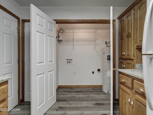 Building Photo - 3122 S Tyler Ave