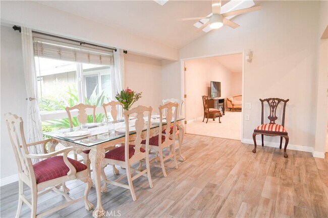 Building Photo - 508 Avenida Sevilla