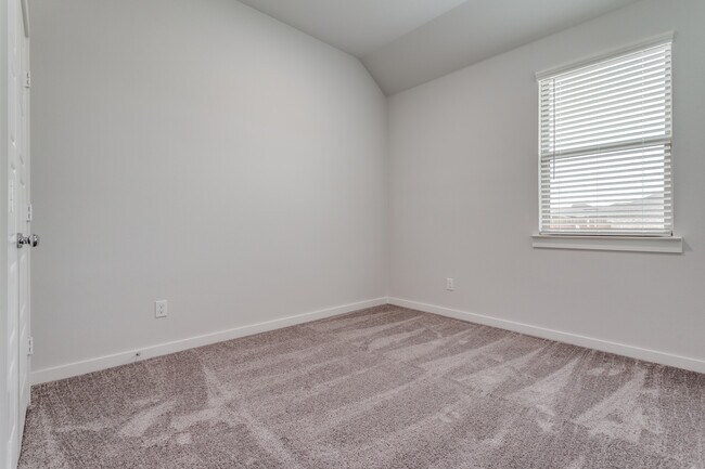 Building Photo - 218 Berkshire Dr