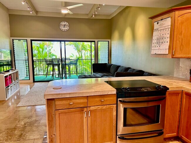 Building Photo - 3788 Lower Honoapiilani Rd