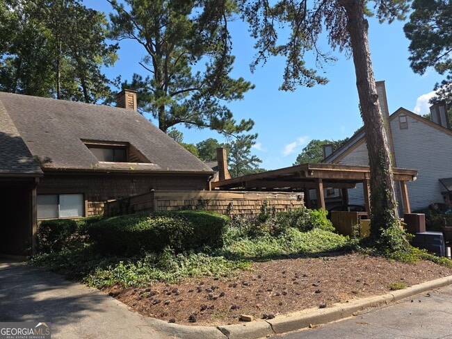 Building Photo - 76 Willowick Dr