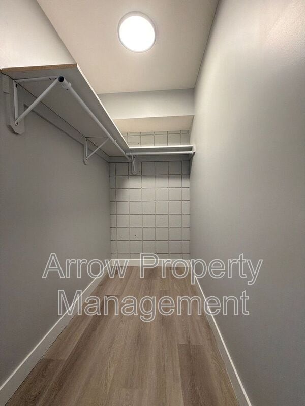 Building Photo - 877 N 26th St