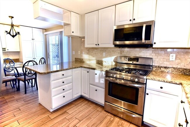 Building Photo - 172 Edgehill Rd