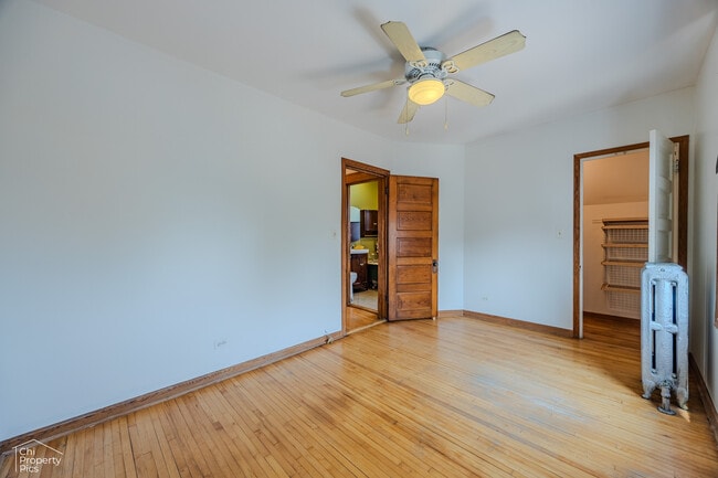 Building Photo - 2343 N Lawndale Ave