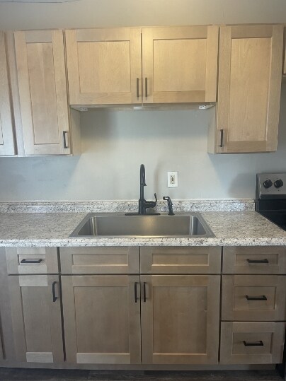 Building Photo - 4233 Holt Rd