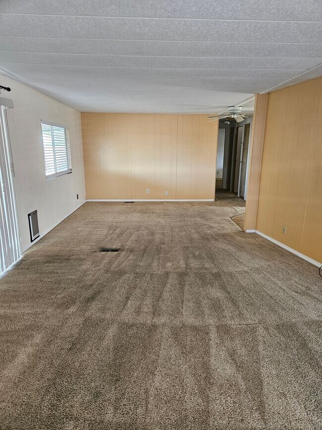 Building Photo - 2BED/2BATH MANUFACTURE HOME