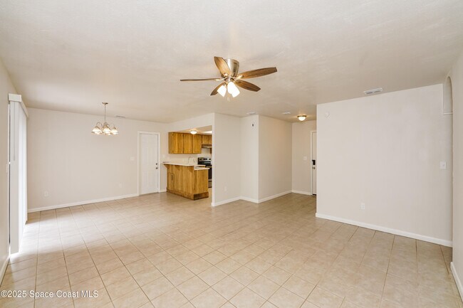 Building Photo - 4905 Volusia Ave
