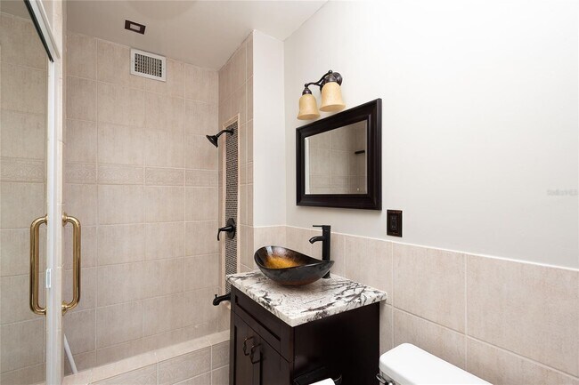 Building Photo - 2109 Bayshore Blvd