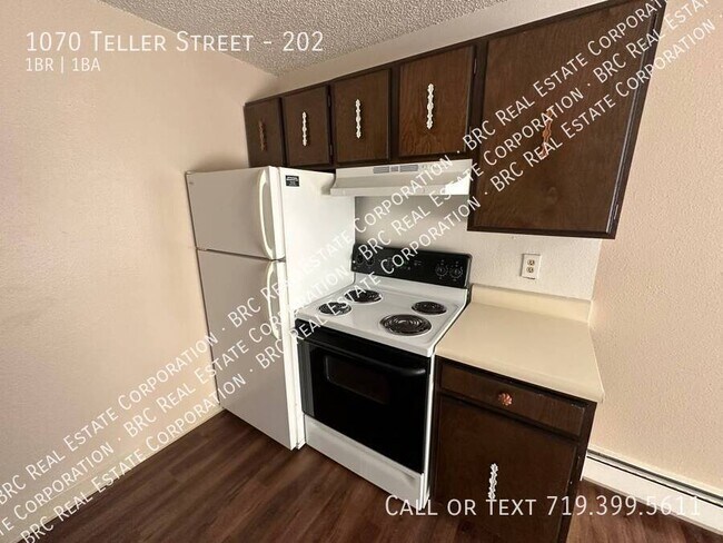 Building Photo - 1070 Teller St
