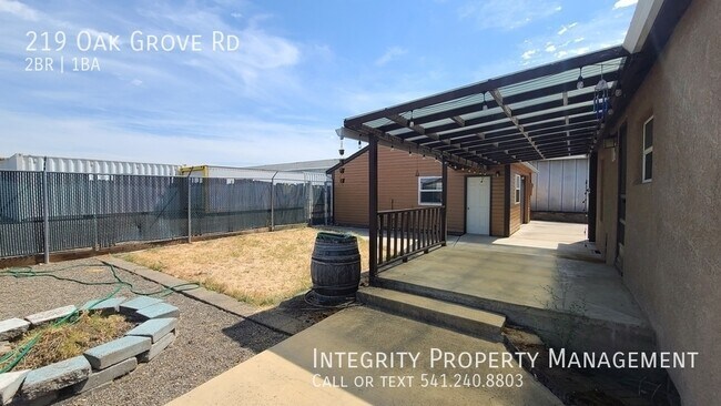Building Photo - 219 Oak Grove Rd