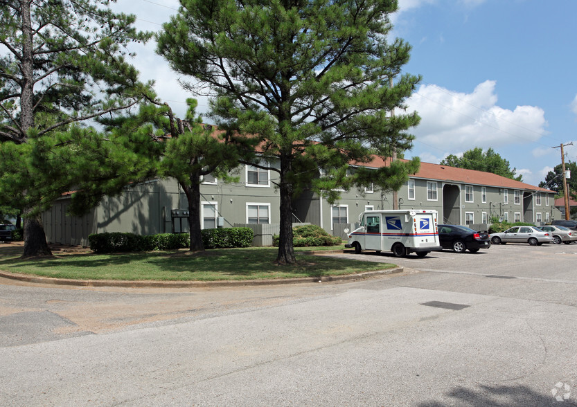 Primary Photo - Country View Apartments