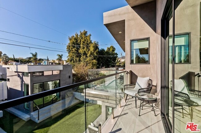 Building Photo - 489 S Willaman Dr