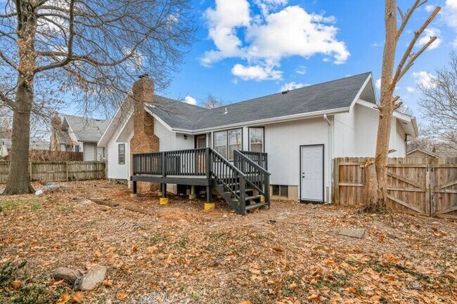 Building Photo - 2145 S Todd Ave