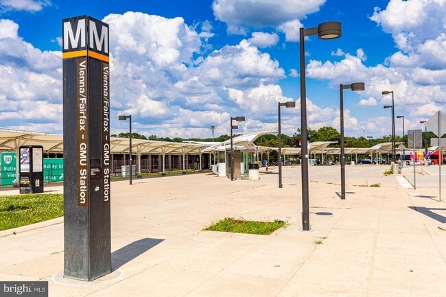 Building Photo - 3300 Prince William Dr