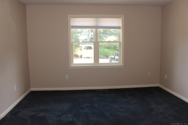 Building Photo - 304 Brainard Rd