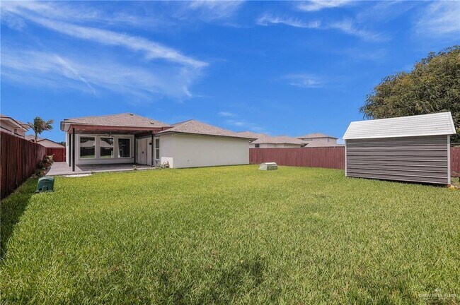 Building Photo - 3904 Wisteria Ave