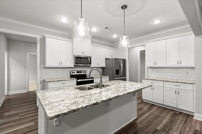 Building Photo - 239 Prominence Dr