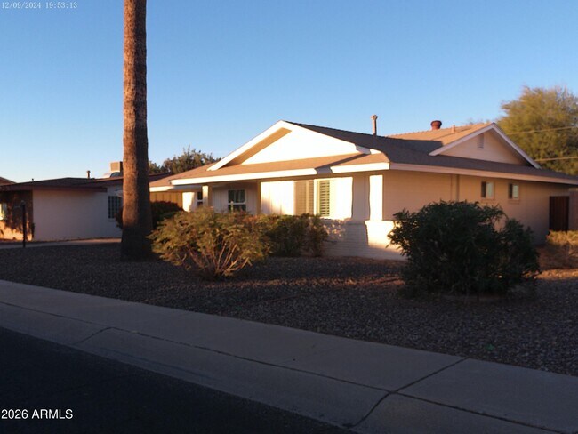 Building Photo - 11644 N Balboa Dr