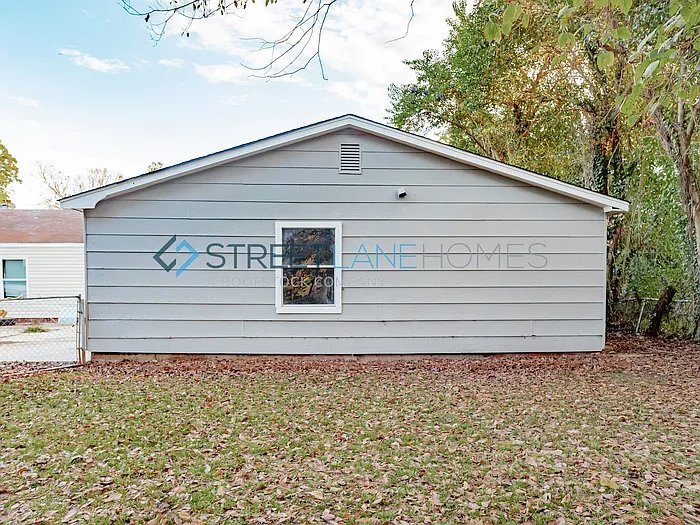 Building Photo - 18 Taylor St