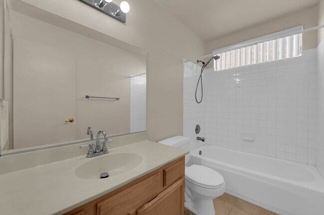 Building Photo - Well-Maintained 3BR Home | Open Living, Private Yard, Prime NW Location