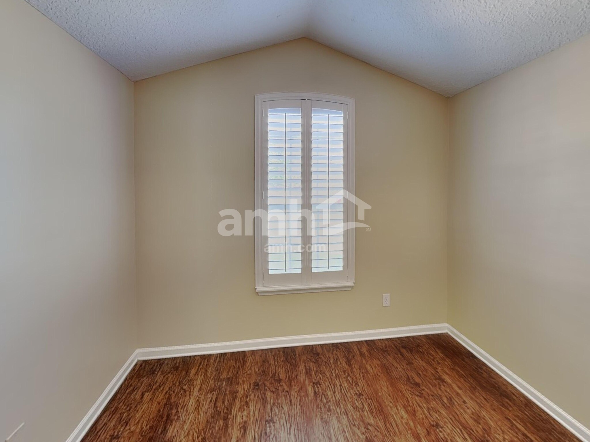Building Photo - 14021 Golden Eagle Dr
