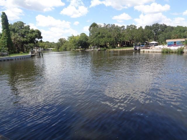 Building Photo - 9105 Tudor Dr