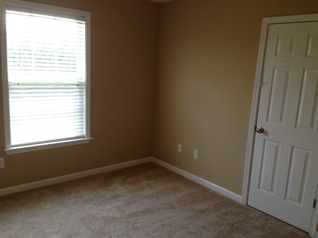 Building Photo - 156 Faulkner Circle