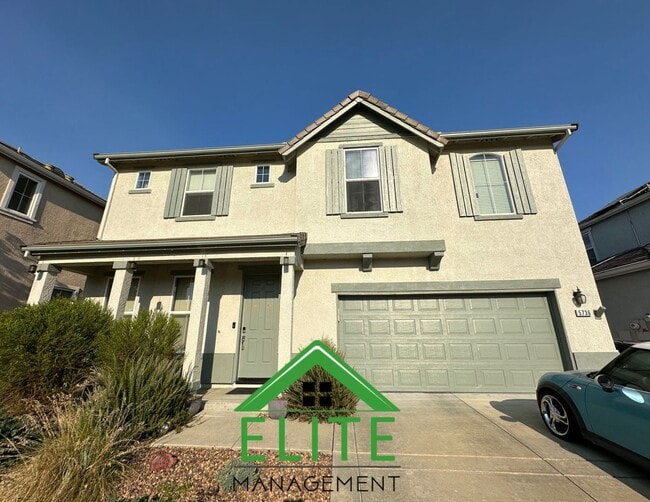 Primary Photo - Beautiful 3-Bedroom Home in Desirable Nort...