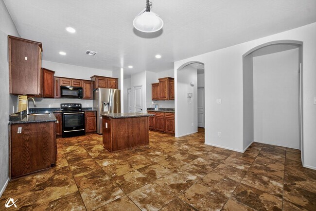 Building Photo - 2523 S 41st Ave