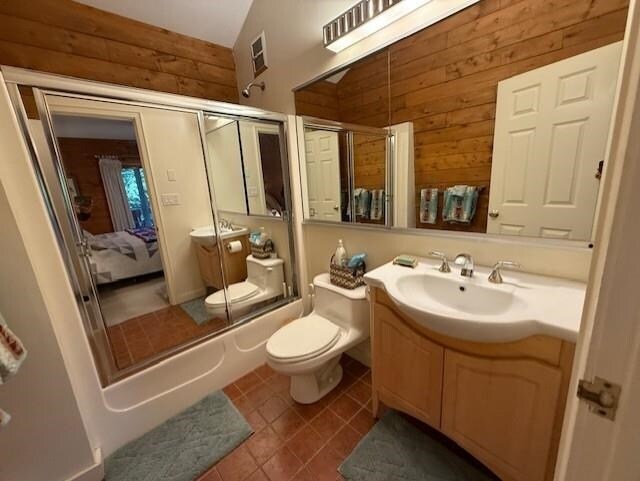 Building Photo - 38 Pine Grove Rd