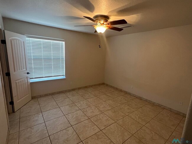 Building Photo - 2007 W Jacobs Ave