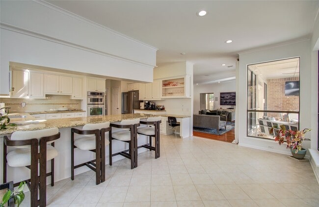 Building Photo - 15835 N Barkers Landing Rd