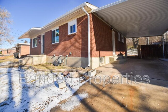 Building Photo - 34 N Terrace Dr