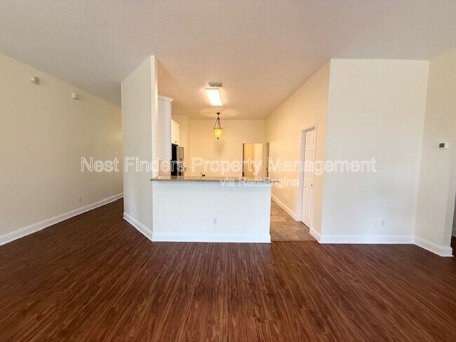 Building Photo - 440 Crescent Pond Dr