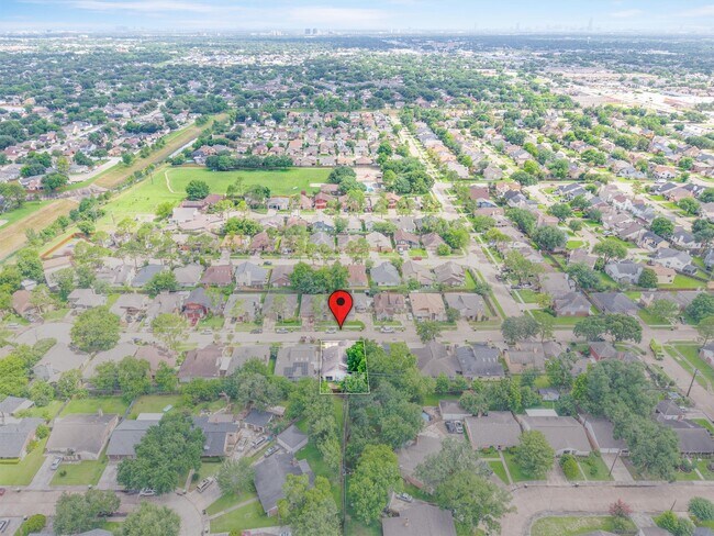 Building Photo - 7815 Royan Dr