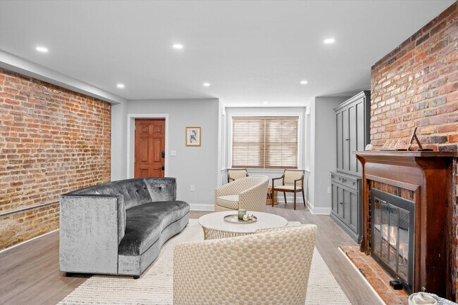 Building Photo - 1509 Q St NW