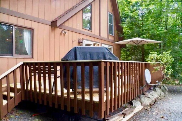 Building Photo - 15 Norfolk Ct