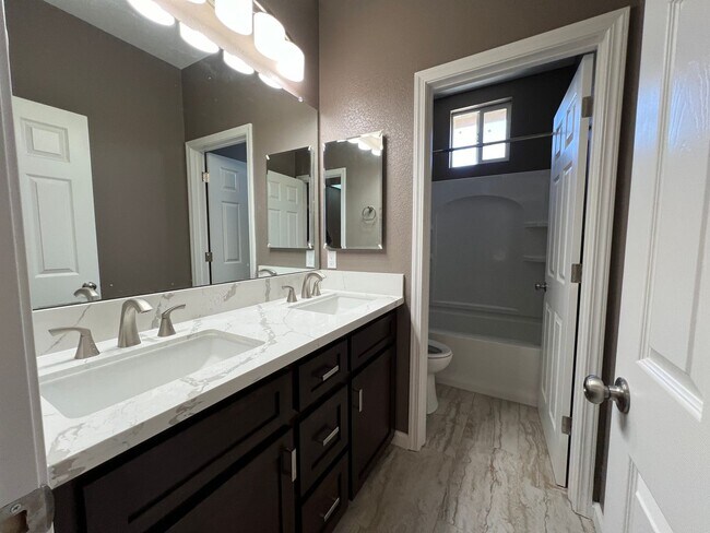 Building Photo - Completely Remodeled home in desirable Mou...