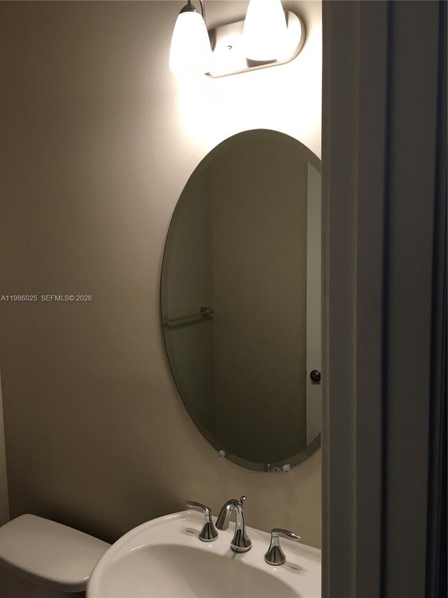 Building Photo - 1501 SW 113th Ave