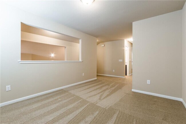 Building Photo - 6608 San Isidro Dr