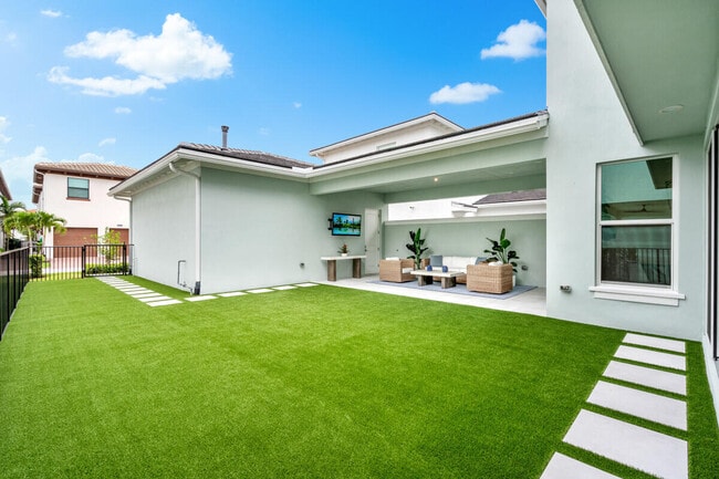 Building Photo - 13109 Alton Rd