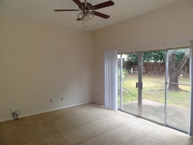 Building Photo - 2202 Quiet Wood Dr