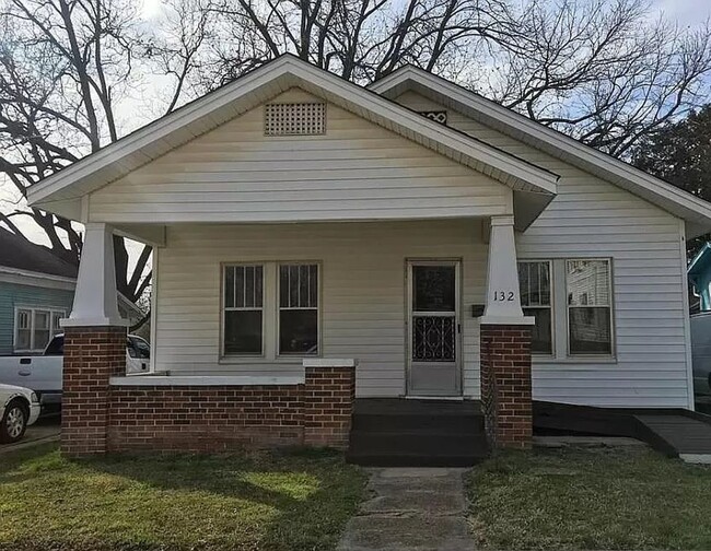 Primary Photo - 2 bed 1 bathroom home in Shawnee